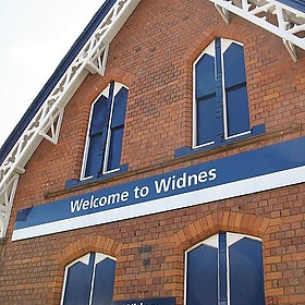 Welcome to Widnes Train Station, Widnes, England - nikoretro