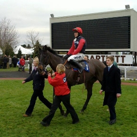 Cheltenham Dec 2010 - RacingKel