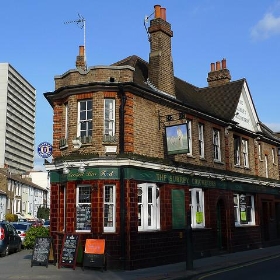 Surrey Cricketers, Croydon, CR0 - Ewan-M