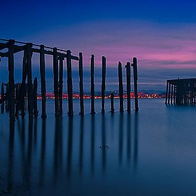 Night-time-at-the-pier - baaker2009