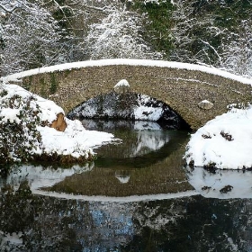 Bridge over the Mole - lostajy