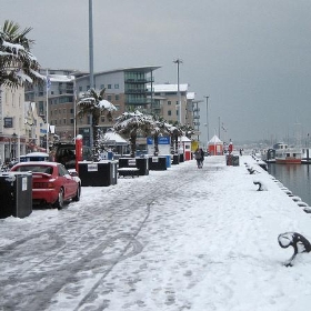Poole Quay in the snow - slideshow bob