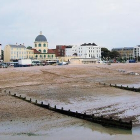 Worthing Sea Front - Looking East - Jim Linwood