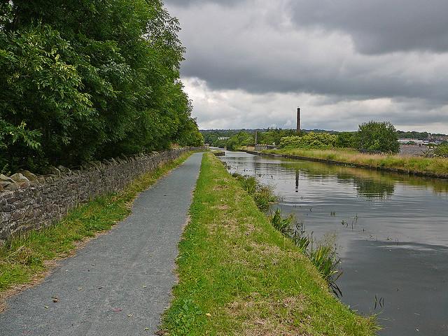 Leeds and Liverpool Canal, Burnley