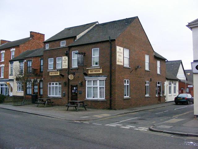 Alexandra Arms, Kettering