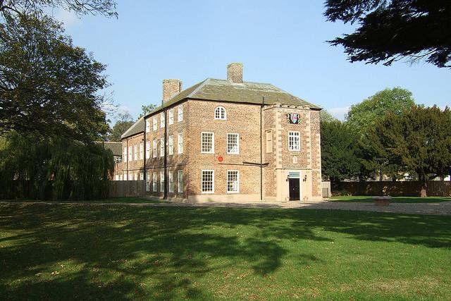 Brumby Hall, Scunthorpe